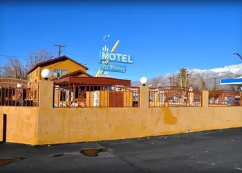 Mt Whitney Motel hotel thumbnail 8