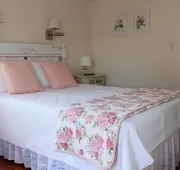 An English Garden Bed & Breakfast hotel detail image 5