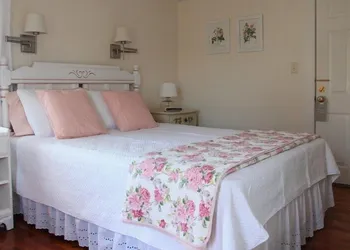 An English Garden Bed & Breakfast hotel thumbnail 5
