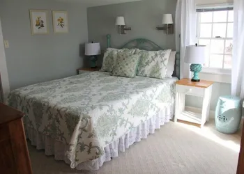 An English Garden Bed & Breakfast hotel thumbnail 8