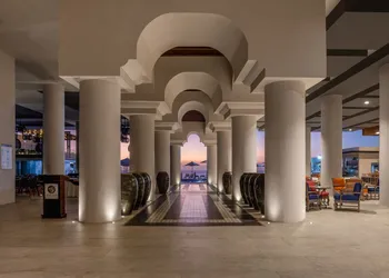 Royal Villas Resort hotel thumbnail 3