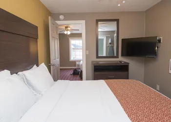 Capitol Hill Motel hotel thumbnail 5