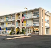 Beach House Dewey hotel detail image 5