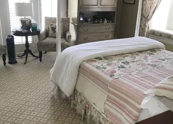 My Rosegarden Guest Rooms hotel thumbnail 4