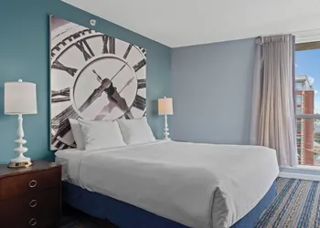 WorldMark Victoria hotel thumbnail 4