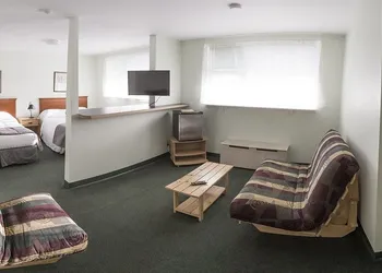 Asessippi Inn hotel thumbnail 3