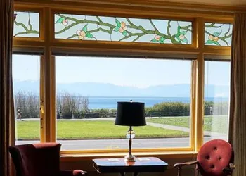 Dashwood Manor Seaside Bed & Breakfast hotel thumbnail 4