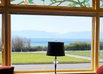 Dashwood Manor Seaside Bed & Breakfast hotel thumbnail 6
