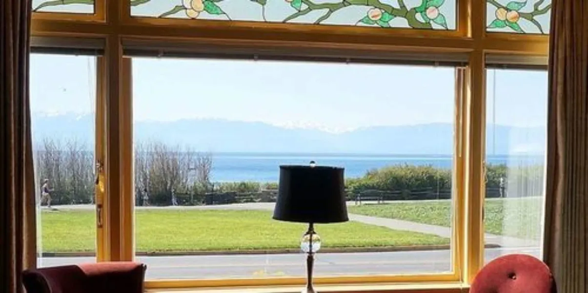 Dashwood Manor Seaside Bed & Breakfast hotel detail image 6