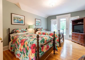 The Dawson House Bed & Breakfast hotel thumbnail 8