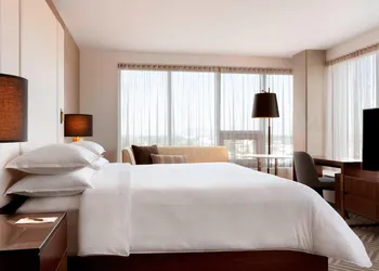 Sheraton Saint-Hyacinthe Hotel hotel thumbnail 6