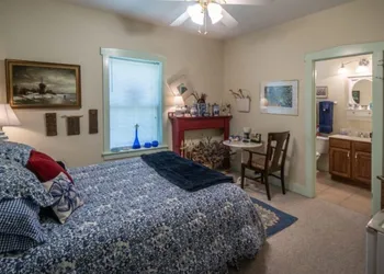 Stone Haus Bed & Breakfast hotel thumbnail 4