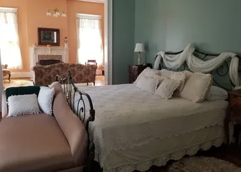 The Peach House hotel thumbnail 5