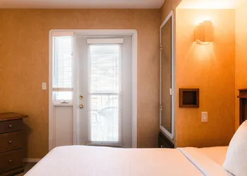 Mountain View Resort and Suites at Fairmont Hot Springs hotel thumbnail 3