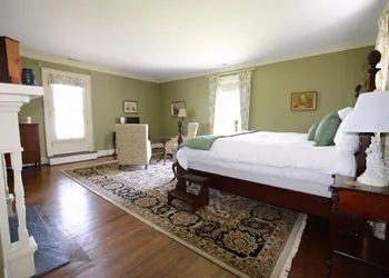 Woodville Bed and Breakfast hotel thumbnail 5
