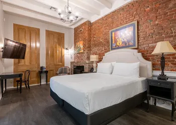 French Quarter Suites Hotel hotel thumbnail 4