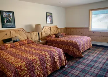 Aspen Cove resort hotel thumbnail 2