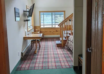 Aspen Cove resort hotel thumbnail 4
