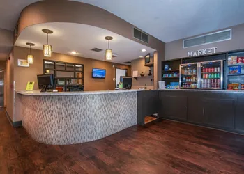 Guest Inn & Suites - Midtown Medical Center hotel thumbnail 2