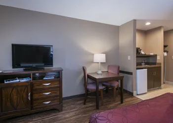 Guest Inn & Suites - Midtown Medical Center hotel thumbnail 7
