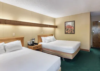 Cedar Grove Lodge hotel thumbnail 3