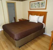 Budget Inn hotel detail image 4