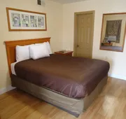 Budget Inn hotel detail image 7