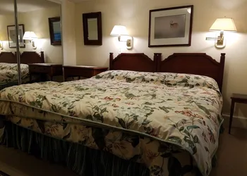 1860 House Inn and Vacation Rental Home hotel thumbnail 3
