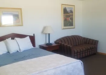 Howard's Motel hotel thumbnail 3