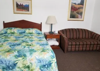 Howard's Motel hotel thumbnail 8