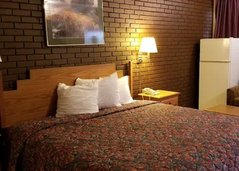 Americas Premier Inn hotel thumbnail 4
