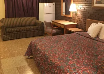Americas Premier Inn hotel thumbnail 5