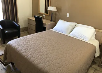 Topper Motel hotel thumbnail 6