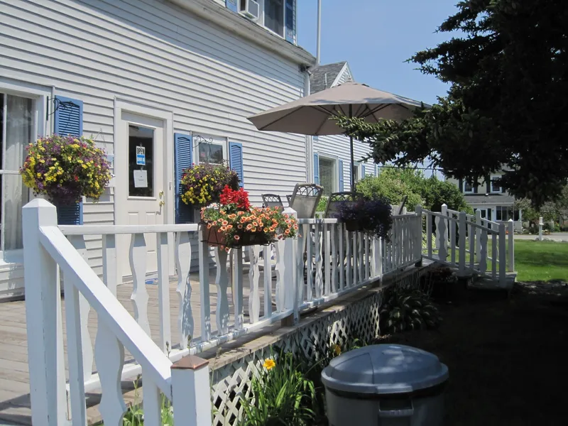 Isleview Motel and Cottages hotel detail image 2