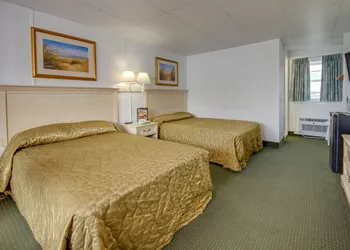 Empress Motel hotel thumbnail 3
