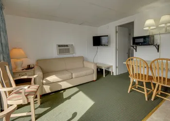 Empress Motel hotel thumbnail 4