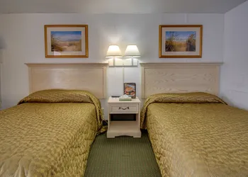 Empress Motel hotel thumbnail 5