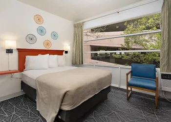 Eden Roc Motel hotel thumbnail 5