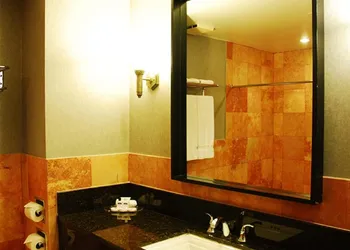 Royal Garden Reynosa hotel thumbnail 6