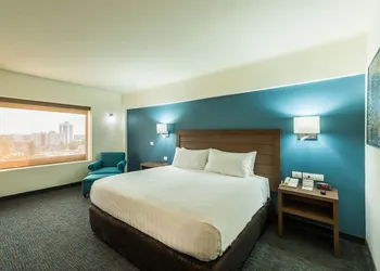 Holiday Inn Guadalajara Expo by IHG hotel thumbnail 6