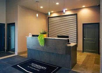 Wingate By Wyndham Calgary Airport hotel thumbnail 3