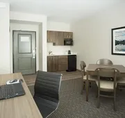 Wingate By Wyndham Calgary Airport hotel detail image 4