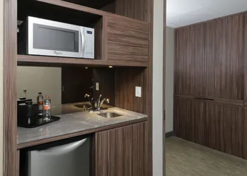 Holiday Inn Express & Suites Monterrey Valle by IHG hotel thumbnail 5