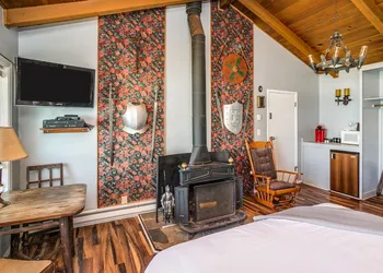 Moolack Shores Inn hotel thumbnail 3