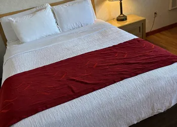 Motel 6 Lake George, NY – Adirondacks hotel thumbnail 3