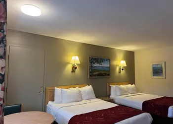 Motel 6 Lake George, NY – Adirondacks hotel thumbnail 6
