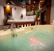 Sybaris Pool Suites hotel detail image 4