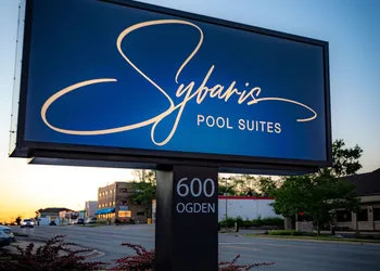 Sybaris Pool Suites hotel thumbnail 7