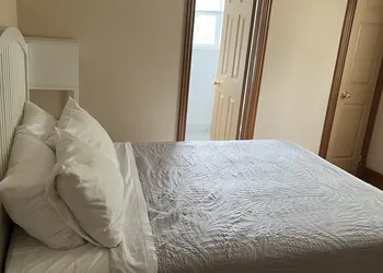 Anna's Bed & Breakfast hotel thumbnail 3