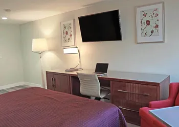 Del Mar Motel hotel thumbnail 4